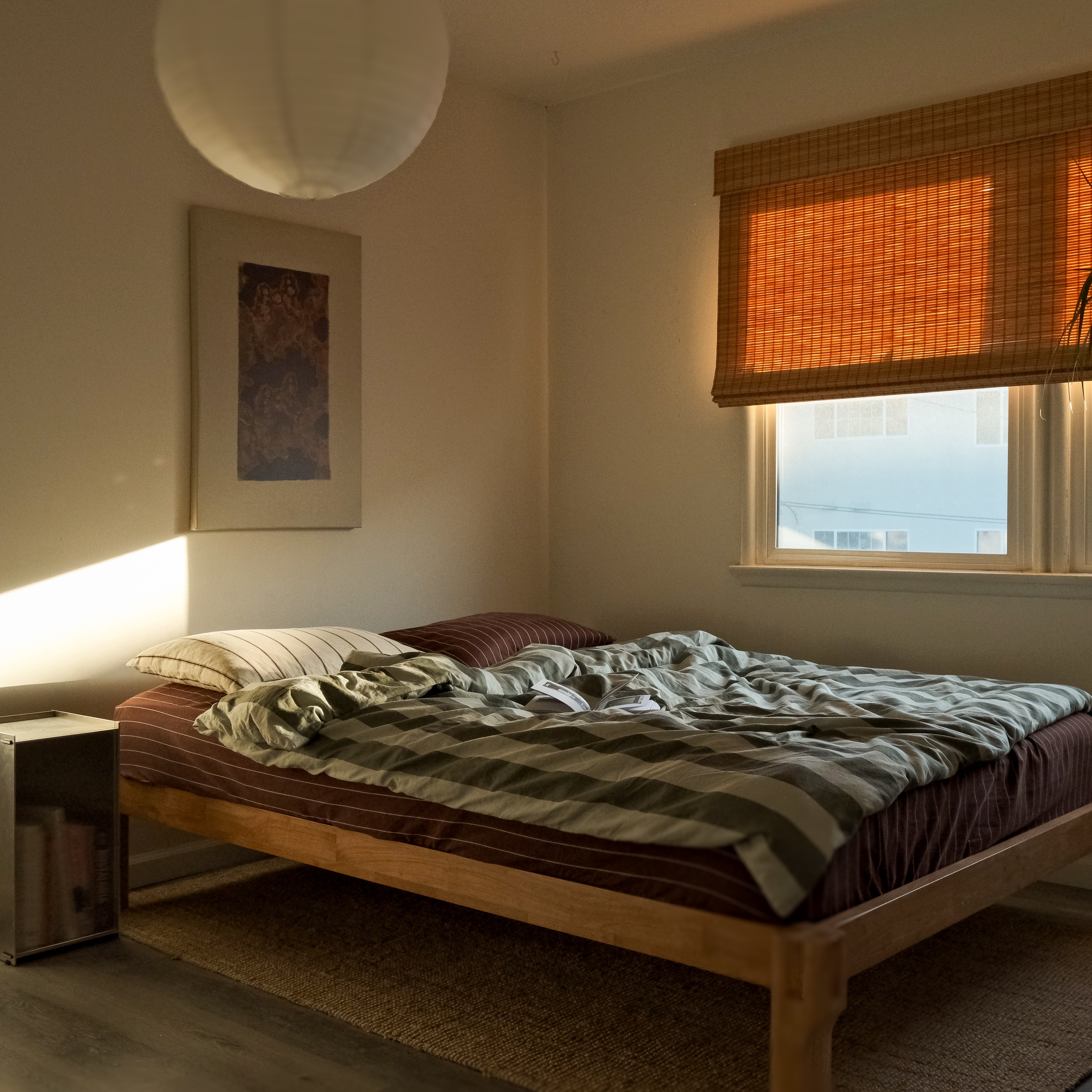 The Secret to a Calm Space? This Japandi Bedroom Style | FlexiSpot, image size:4160x4160