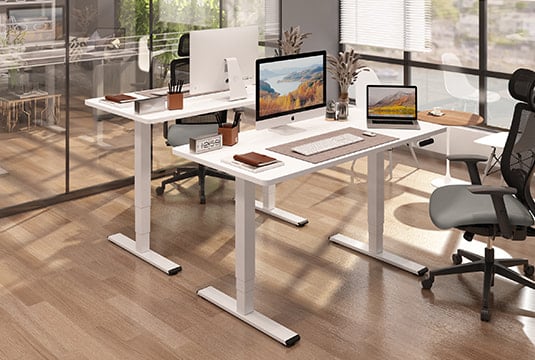 Chollazo el de este escritorio elevable Flexispot EF1 para teletrabajar en  : es práctico, ajustable y por menos de 300 euros